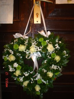 Cvetni aranžmani za vrata 12