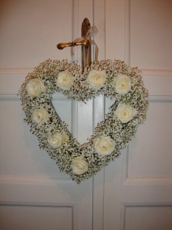 Cvetni aranžmani za vrata 14