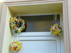 Cvetni aranžmani za vrata 5