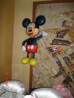 Dekoracija rođendana balonima 12