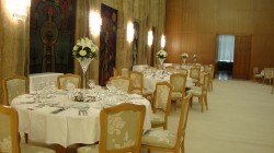 Dekoracija svadbenih stolova 9