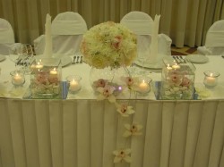 Stolovi za mladence 10