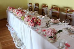 Stolovi za mladence 5