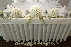 Stolovi za mladence 3